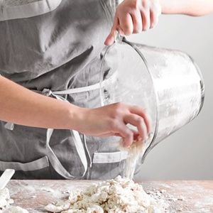 NEW PAMPERED CHEF CLASSIC BATTER BOWL